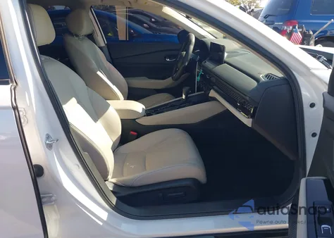 2024 Honda Accord Hybrid Touring z USA, uszkodzony, nr VIN 1HGCY2F82RA070462